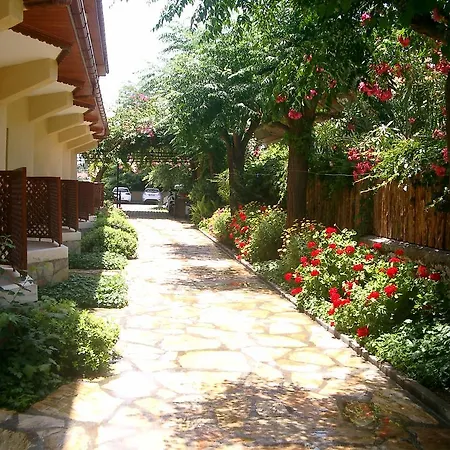 אכסניה Dalyan Pension *