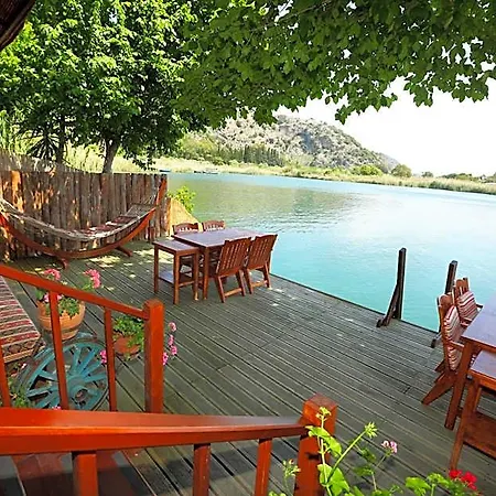 롯지 Dalyan Pension