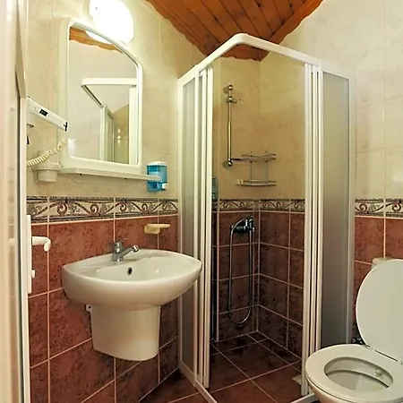 롯지 Dalyan Pension 달리안