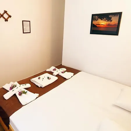 达利安旅馆 山林小屋 *